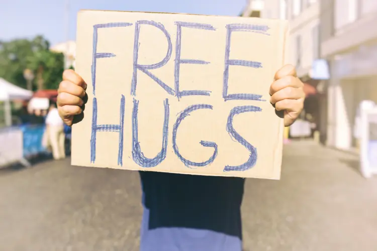 New Study Reveals the Health Benefits of Hugs and Physical Touch